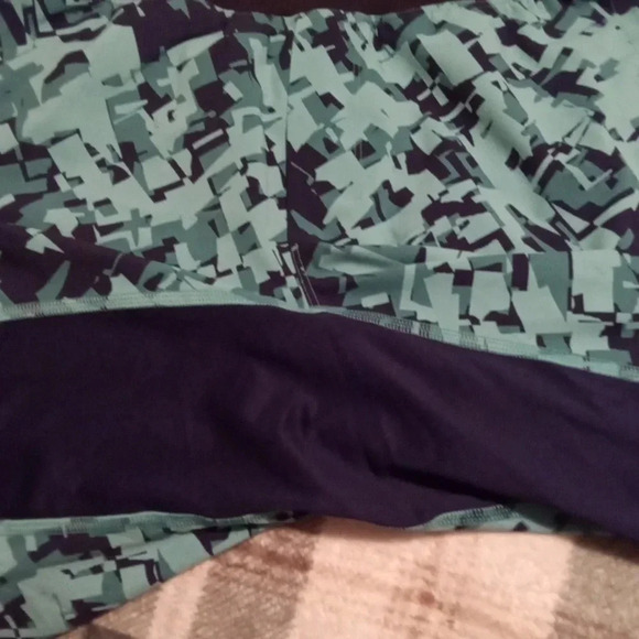 Lululemon The short print swim trunk board shorts size Medium Men - Picture 6 of 8